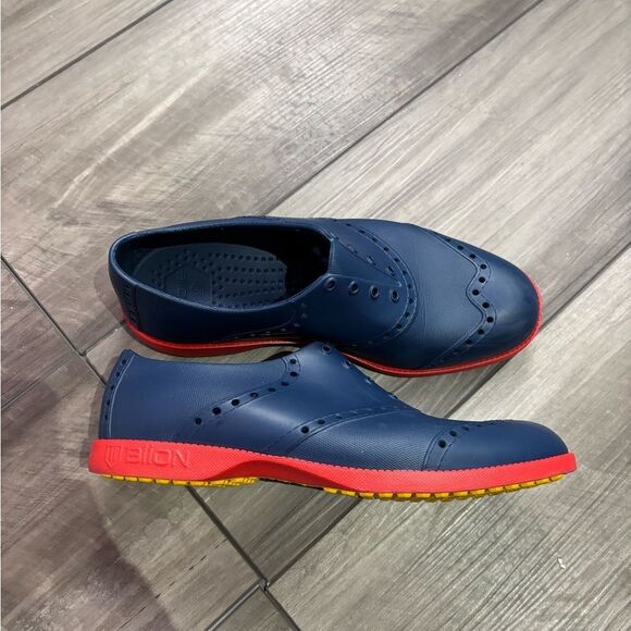 Biion Spikeless Wingtip Golf Shoe Navy Red Saddle Breathable Womens Size 7 - Picture 1 of 6
